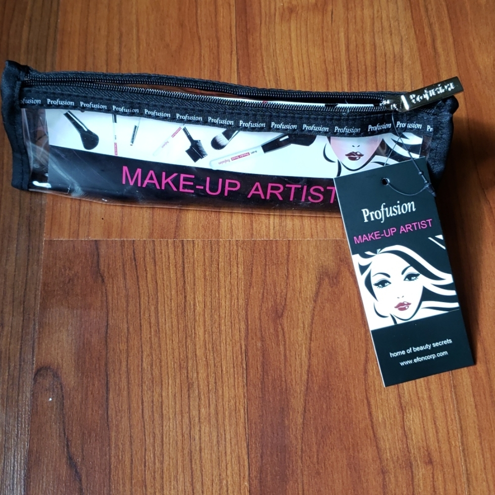 Cosmetic bag